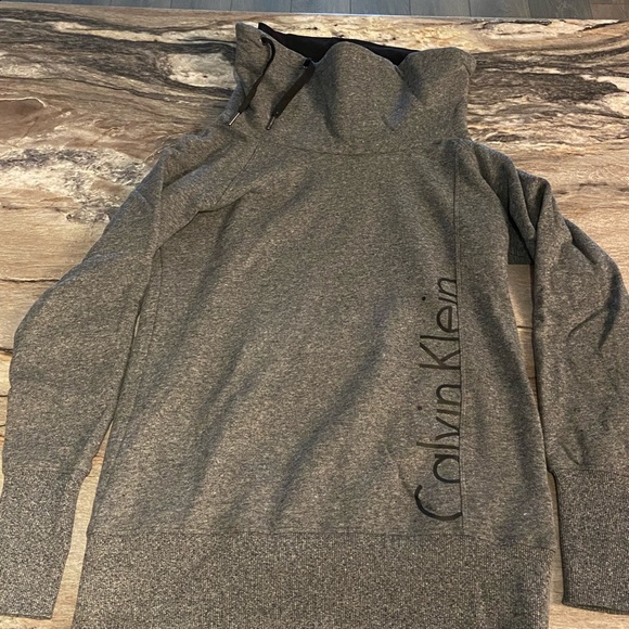 Aritiza Sweaters - Picture 6 of 7